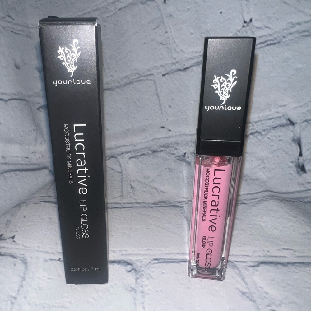 Younique Pink Lip Gloss -Loveable